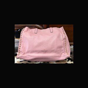 Valentino Garavani Rockstud Large Calfskin Tote